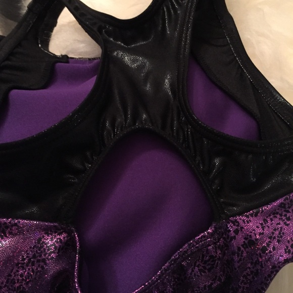 Leotard - Picture 5 of 8